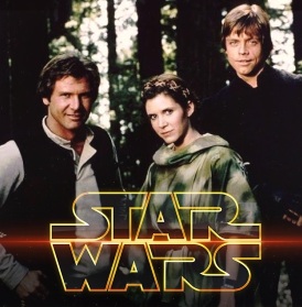 Los reportes indican que los tres actores principales de la trilogía original de Star Wars: Harrison Ford (Han Solo), Carrie Fisher (Leia Organa) y Mark Hamill (Luke Skywalker) están a bordo para el Episodio VII